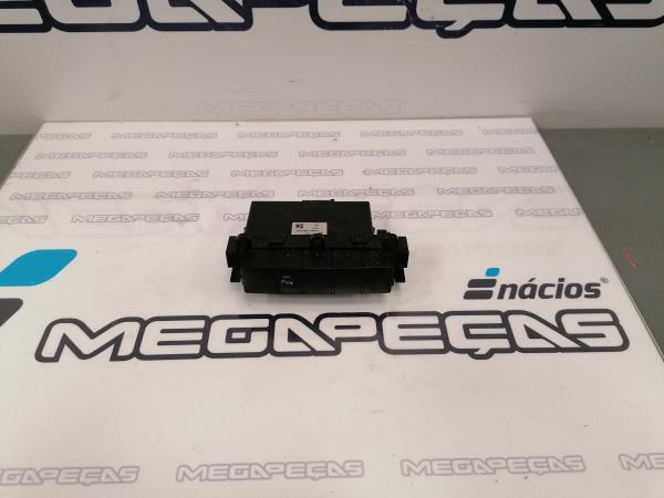Botão / interruptor sensor de estacionamento MERCEDES-BENZ Classe B (W245)
