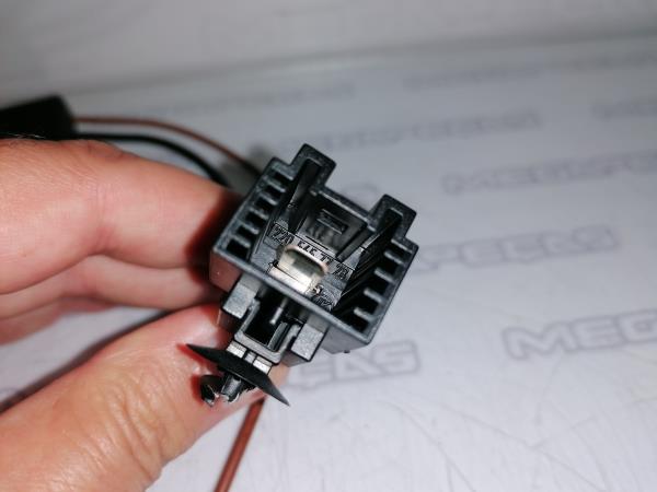 Antena MERCEDES-BENZ Classe C (W204) Imagem-1