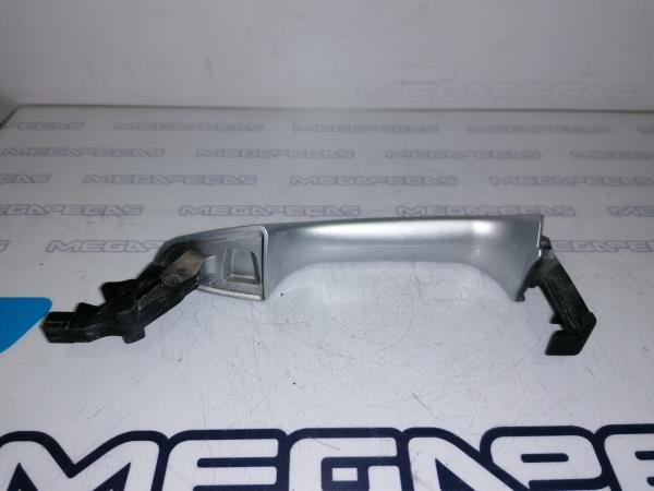 Maniglia porta anteriore destra MERCEDES-BENZ Classe C (W204) Imagem-2