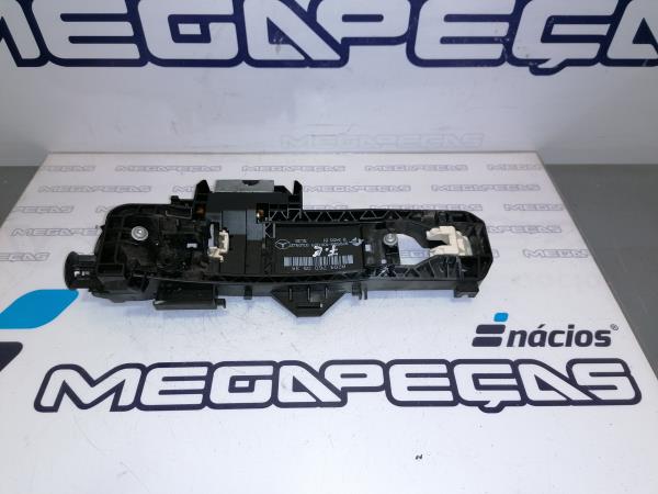 Supporto maniglia porta anteriore sinistra MERCEDES-BENZ Classe C (W204)