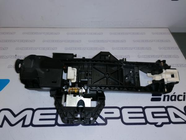Supporto maniglia porta anteriore sinistra MERCEDES-BENZ Classe C (W204) Imagem-2