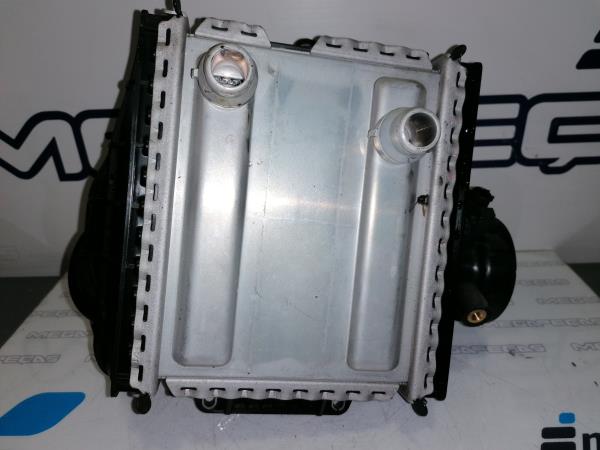 Radiador do intercooler MERCEDES-BENZ Classe C (W205) Imagem-2