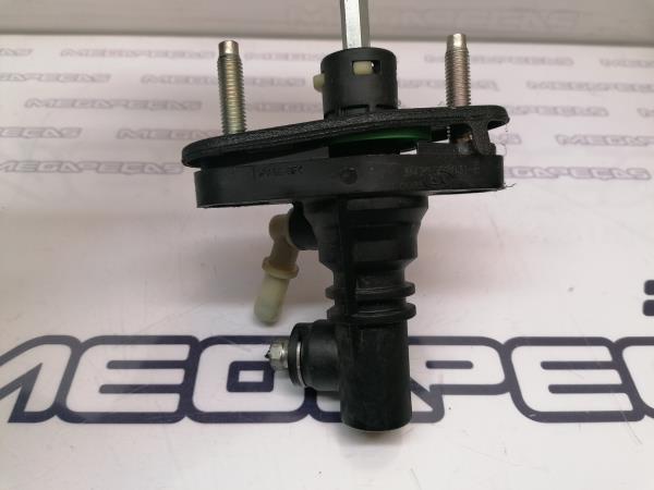 Clutch pump TOYOTA Auris Hatchback (_E15_) Imagem-2