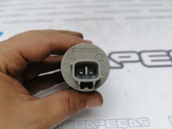 Windscreen/windshield washer pump  TOYOTA Auris Hatchback (_E15_) Imagem-2