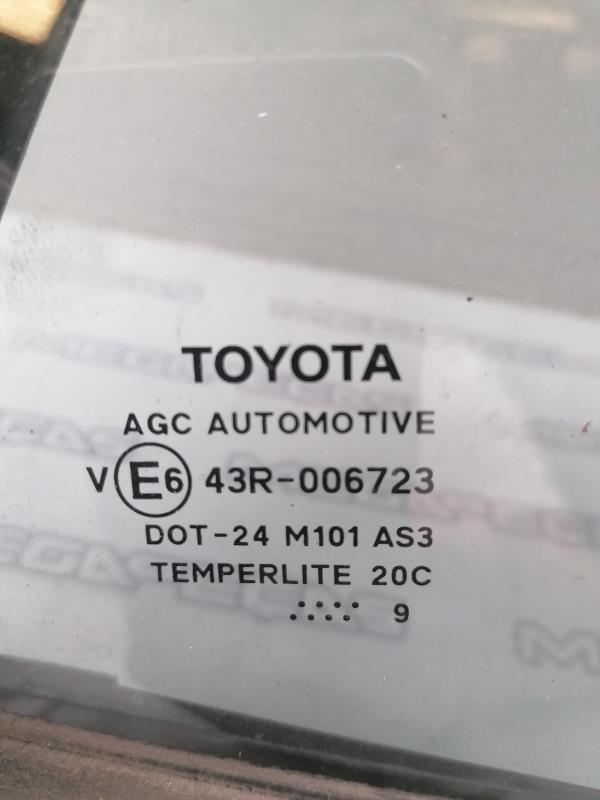 Right rear triangle window TOYOTA Auris Hatchback (_E15_) Imagem-2