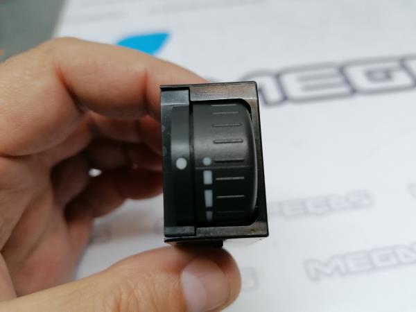 Botón / interruptor de luces SUBARU Impreza Hatchback (GR, GH, G3) Imagem-1