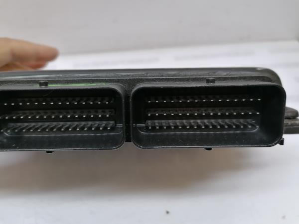 Centralita motor / ECU RENAULT Clio II (BB0/1/2_, CB0/1/2_) Imagem-1