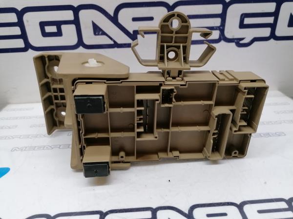 Caixa fusíveis da bateria SUBARU Impreza Hatchback (GR, GH, G3) Imagem-2