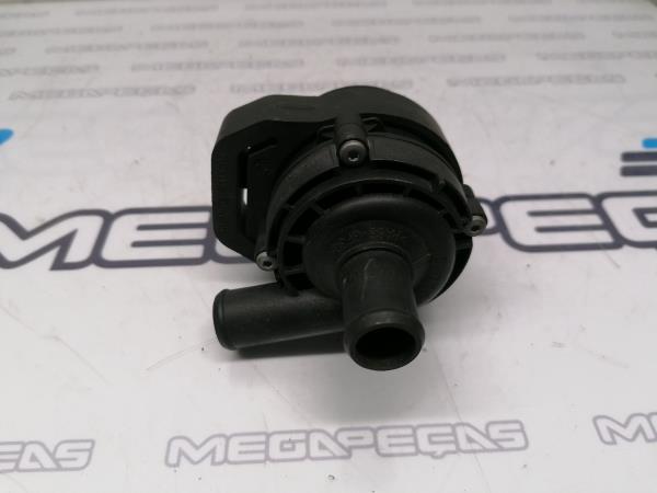 Bomba de agua MERCEDES-BENZ CLS (C219) Imagem-1
