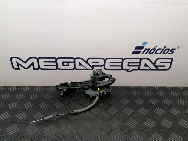 Soporte Manija puerta Delantera Derecha HYUNDAI i30 (PD)