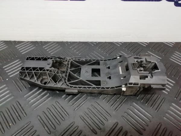 Soporte Manija puerta Trasera Izquierda VOLKSWAGEN Golf VII (5G1, BQ1, BE1, BE2) Imagem-1