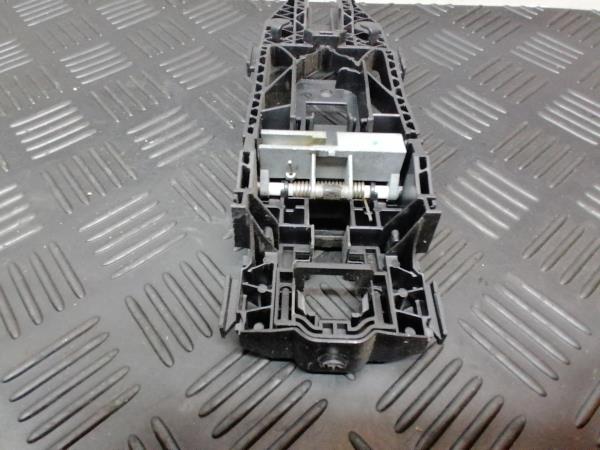 Soporte Manija puerta Trasera Izquierda VOLKSWAGEN Golf VII (5G1, BQ1, BE1, BE2) Imagem-3