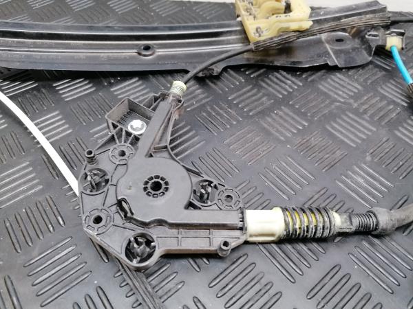 Alzavetro anteriore sinistro BMW 5 (F10) Imagem-1