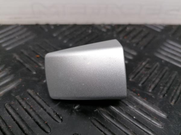 Cache poignée de porte Droite SUBARU Impreza Hatchback (GR, GH, G3) Imagem-1