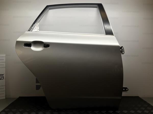 Right rear door SUBARU Impreza Hatchback (GR, GH, G3) Imagem-1