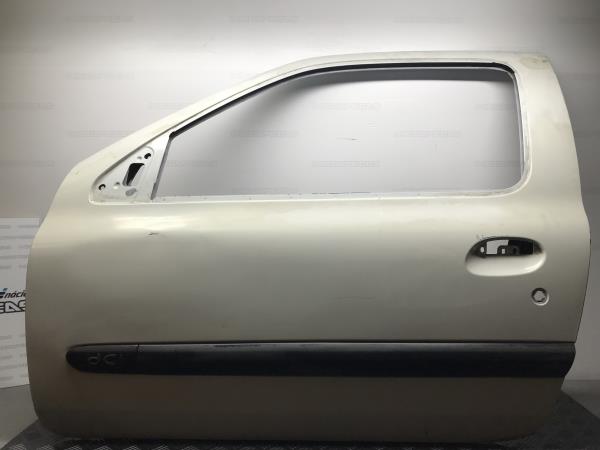 Porta frente esquerda RENAULT Clio II Société (SB0/1/2_)