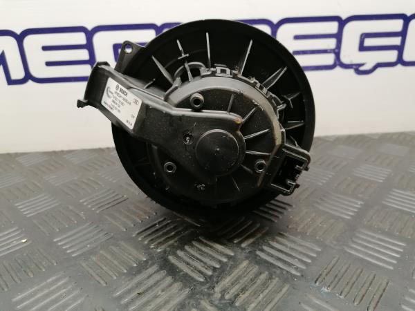Ventola riscaldamento / Ventilatore abitacolo FORD Fiesta VI (CB1, CCN) Imagem-2