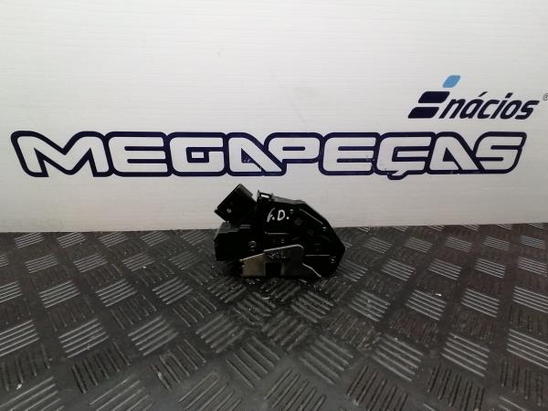 Cerradura / cierre puerta delantero derecho FORD Fiesta VI (CB1, CCN)