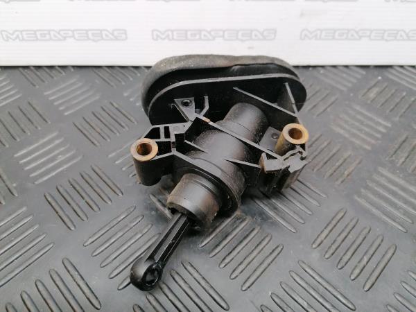 Clutch pump FORD Fiesta VI (CB1, CCN) Imagem-2
