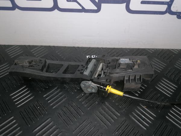 Right rear door handle support FORD Fiesta VI (CB1, CCN) Imagem-1