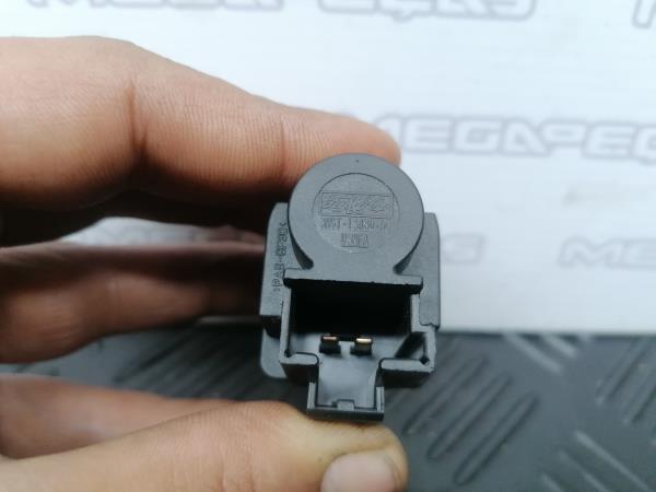 Interruttore pedale freno FORD Fiesta VI (CB1, CCN) Imagem-3