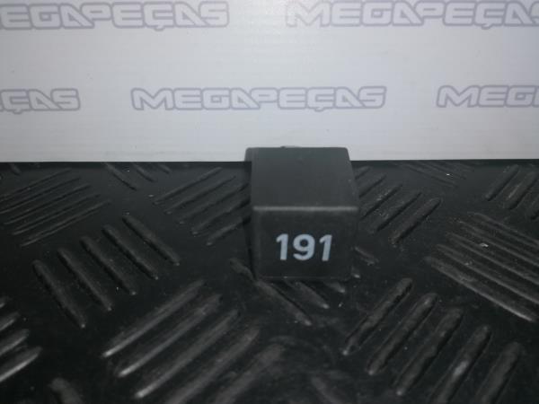 Botão / interruptor electromecânico / relé AUDI A8 (4D2, 4D8)