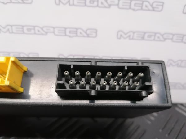 Scatola fusibili / SAM / BSI BMW 3 Compact (E36) Imagem-3