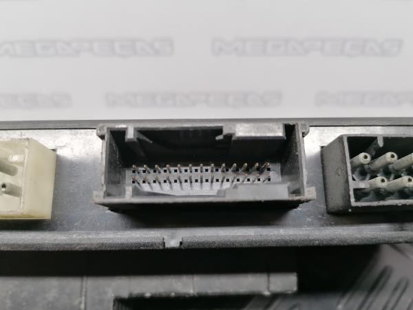 Calculateur d'éclairage BMW 7 (E38) Imagem-3