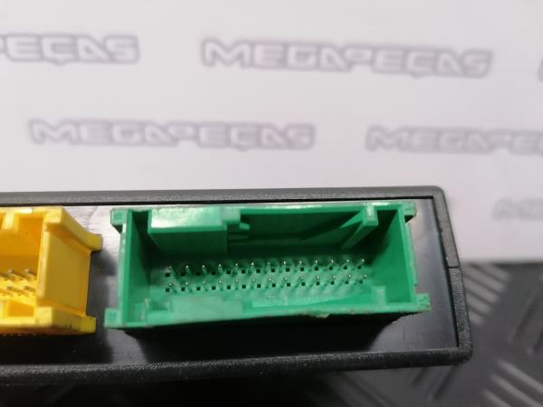 Boîte de fusibles / SAM / BSI BMW 3 Compact (E36) Imagem-5