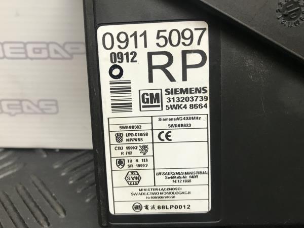 Caja fusibles / SAM / BSI OPEL Corsa C Imagem-2