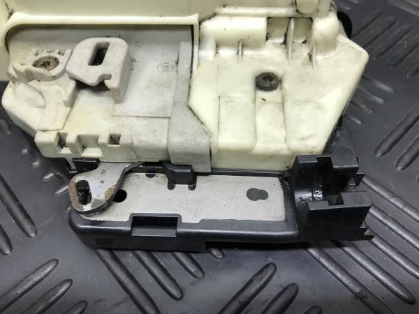 Front Right Door Lock VOLKSWAGEN Passat Variant (3C5) Imagem-4