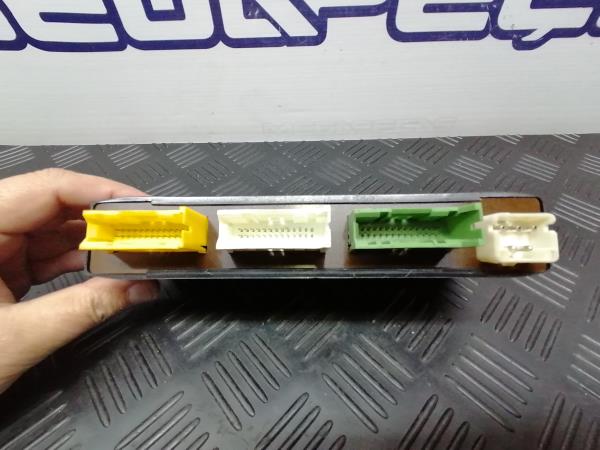 Scatola fusibili / SAM / BSI BMW 7 (E32) Imagem-1