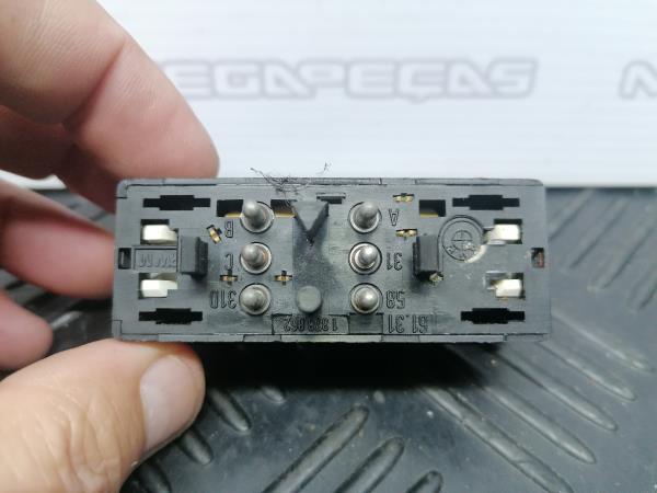 Botão / interruptor teto de abrir BMW 7 (E32) Imagem-3