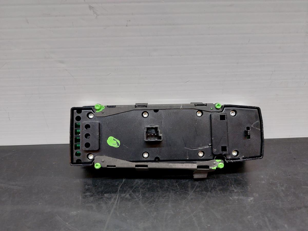 Left Front window control MERCEDES-BENZ Classe B (W246, W242) Imagem-4