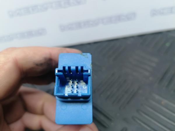 Bouton / interrupteur contrôle de traction BMW 7 (E32) Imagem-2