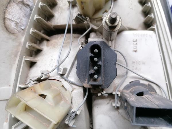 Feu arrière Droite BMW 5 (E34) Imagem-3