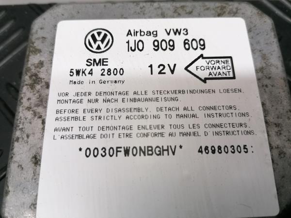 Centralita airbag VOLKSWAGEN Golf IV (1J1) Imagem-1