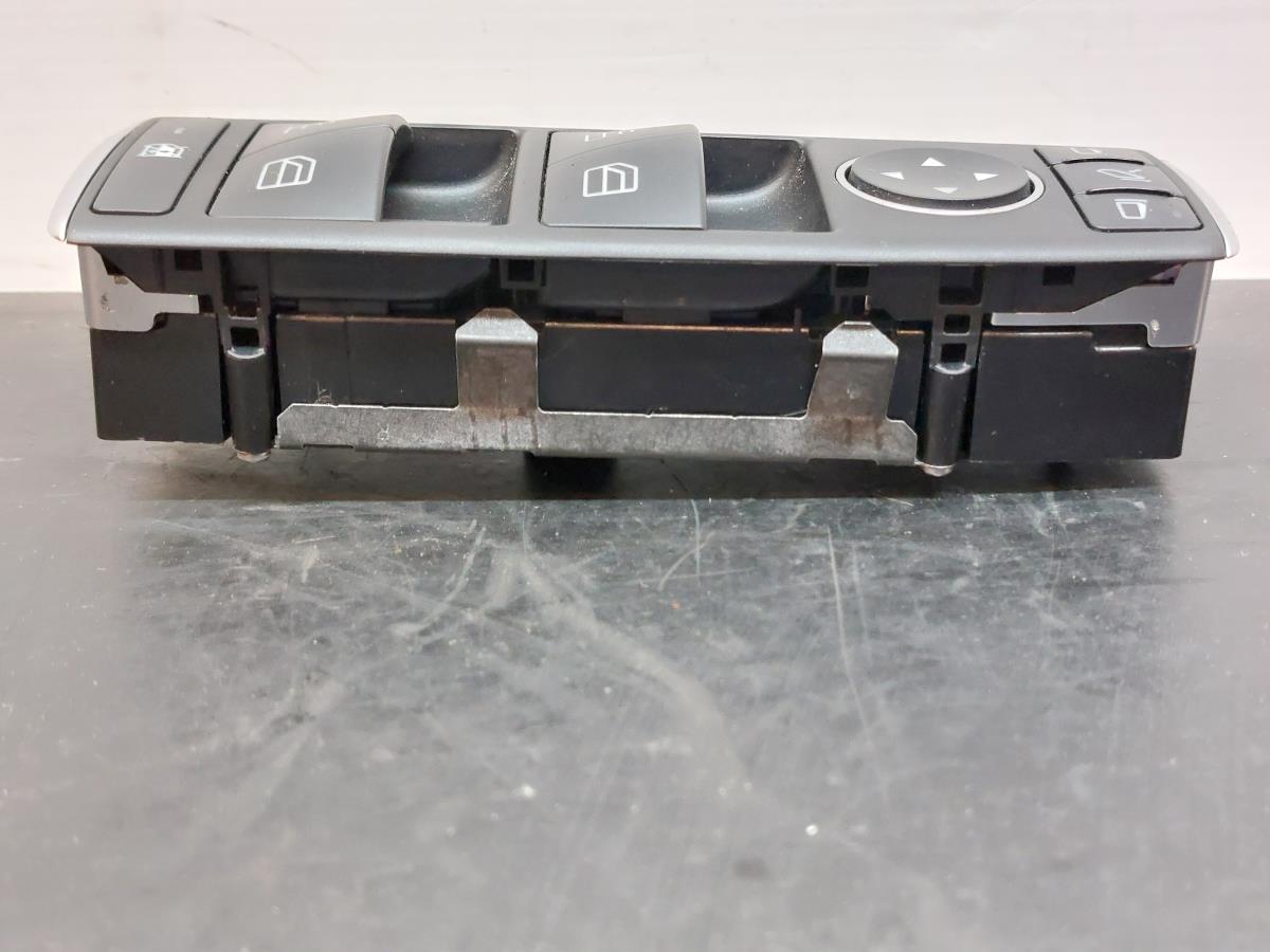 Left Front window control MERCEDES-BENZ Classe A (W176) Imagem-6