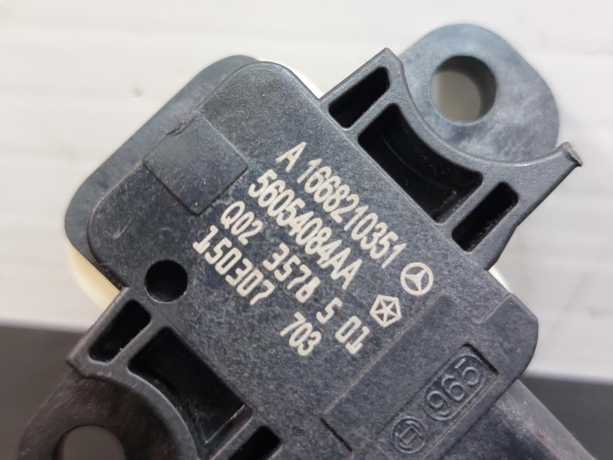 Sensor airbag Delantero Derecho MERCEDES-BENZ Classe A (W176) Imagem-1