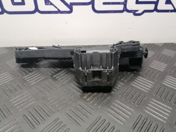 Support poignée porte avant gauche MERCEDES-BENZ Classe A (W176) Imagem-2