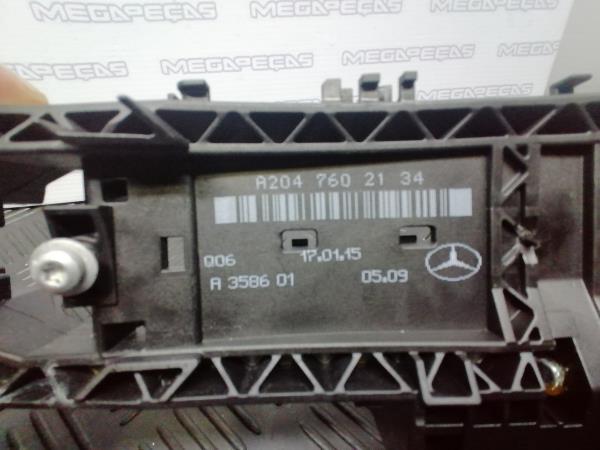 Left rear door handle support MERCEDES-BENZ Classe A (W176) Imagem-4