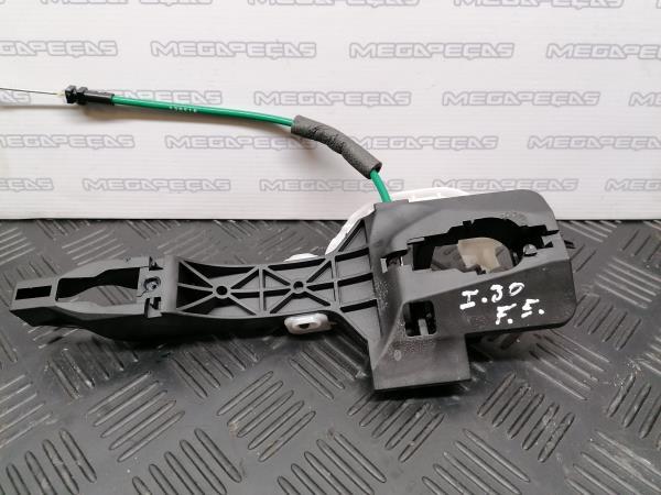 Soporte Manija puerta Delantera Izquierda HYUNDAI i30 CW (GD)