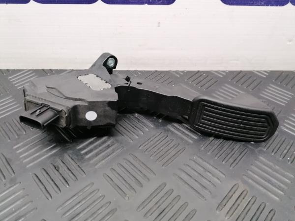 Pedal do acelerador TOYOTA Auris Hatchback (_E18_) Imagem-1