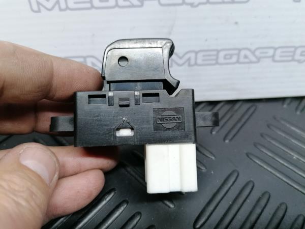 Right Front window control SUBARU Impreza Hatchback (GR, GH, G3) Imagem-3