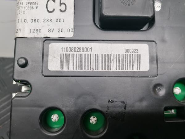 Instrument cluster TOYOTA Corolla Hatchback (_E12_) Imagem-3