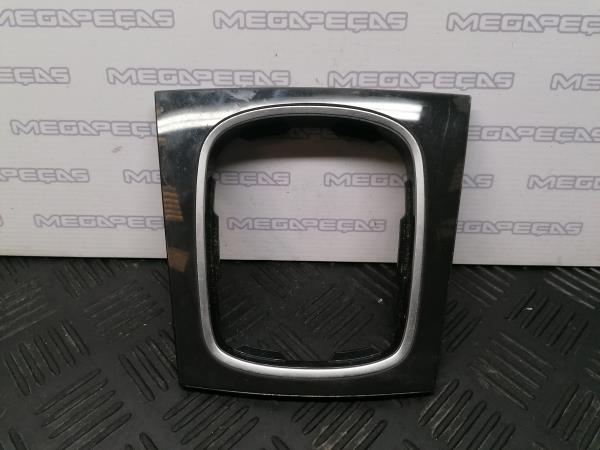 Moldura da consola central / rádio / aro AUDI A3 (8P1) | 2003 - 2013 Imagem-0