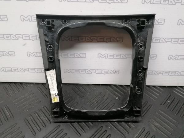 Moldura da consola central / rádio / aro AUDI A3 (8P1) | 2003 - 2013 Imagem-1