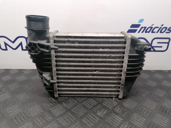 Radiador do intercooler AUDI A6 (4F2, C6) Imagem-4