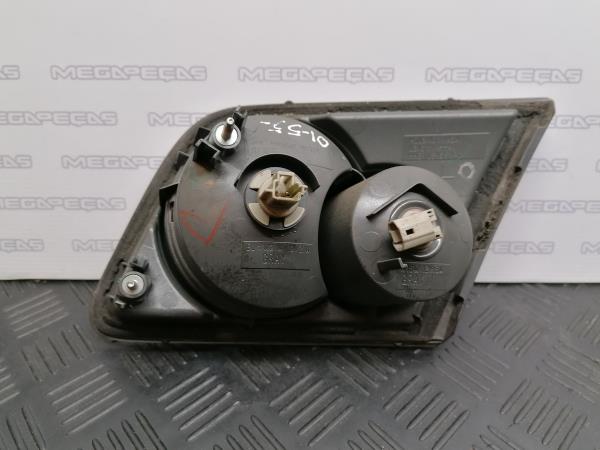 Left Tailgate light  MAZDA 6 Hatchback (GG) Imagem-1