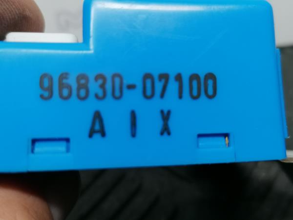 Botón / interruptor electromecánico KIA Picanto (BA) Imagem-3